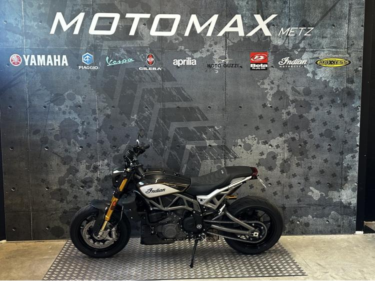 INDIAN FTR 1200 R CARBON EQUIPEE 3000kms