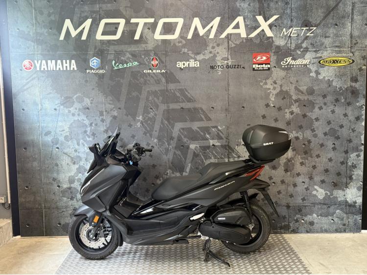 HONDA FORZA 125 9000kms