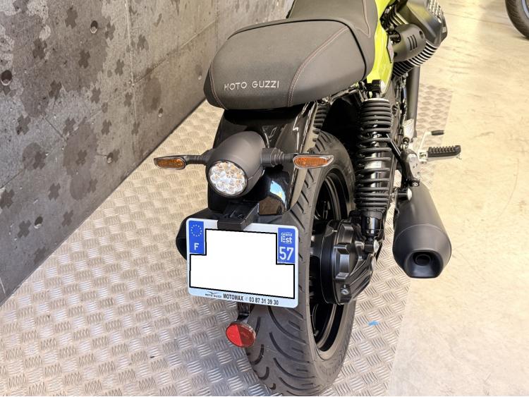 MOTO GUZZI V7 850 SPORT VERDE 1500kms