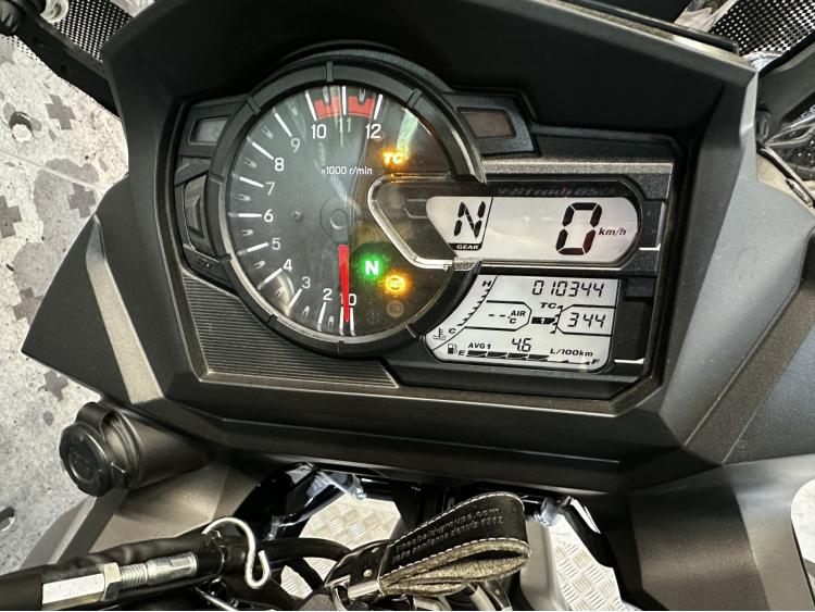 SUZUKI DL V-STROM 650 SPORT ADVENTURE TOURER 10000kms