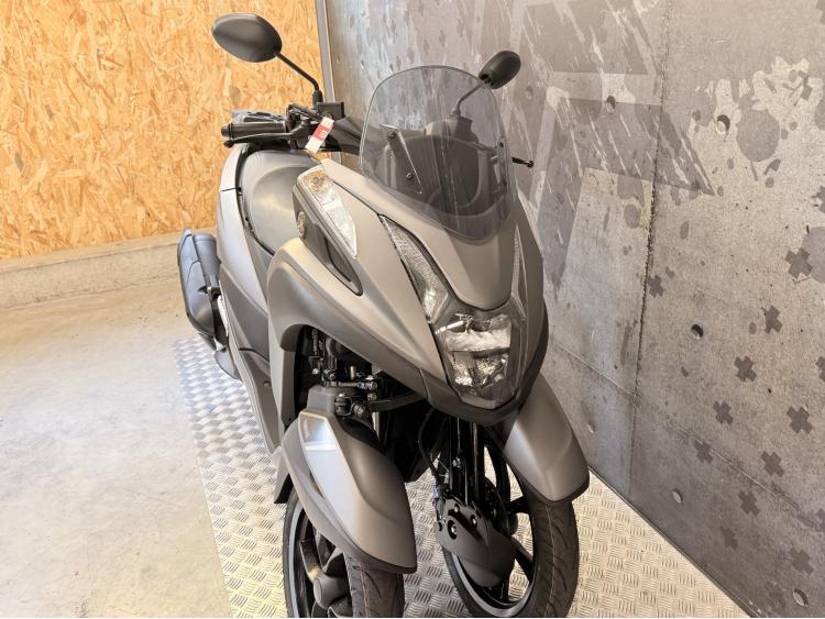 YAMAHA TRICITY 125 MATT GRAY 200kms