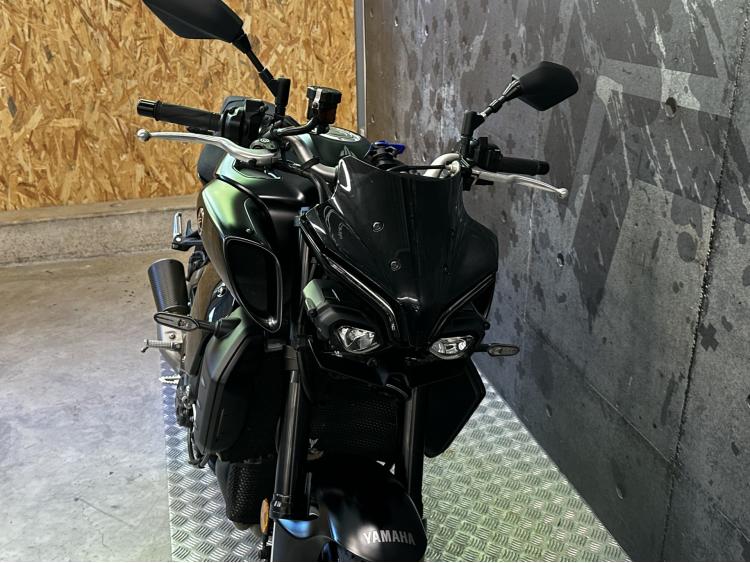 YAMAHA MT-10 BLACK 14000kms