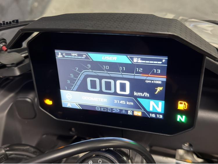 APRILIA TUONO 1100 V4 FACTORY SBK 3000kms