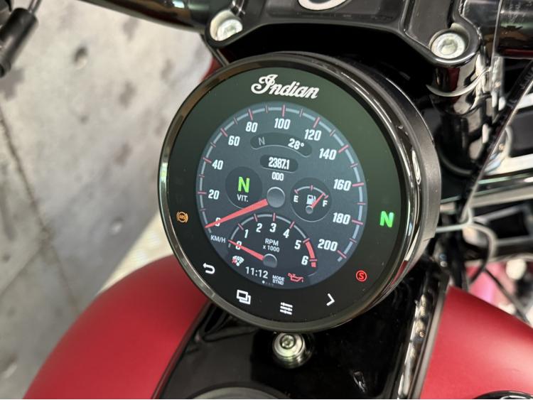 INDIAN SPORT CHIEF 1900 SUNSET RED JEKILL 2000kms