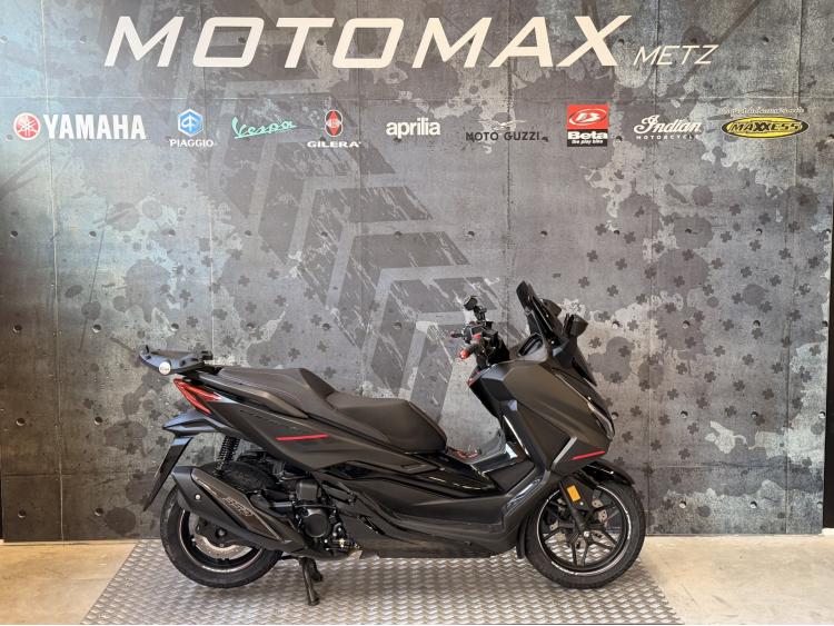 HONDA NSS FORZA 350 BLACK 4000kms