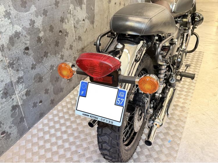 KAWASAKI W800 11000kms 35kw