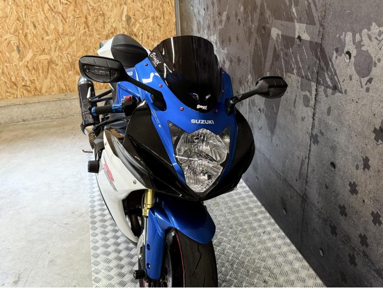 SUZUKI GSX-R 750