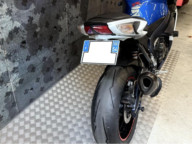 SUZUKI GSX-R 750