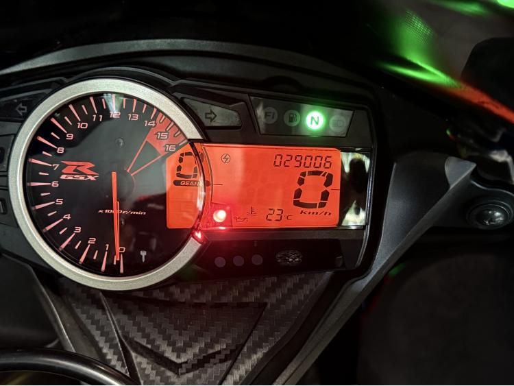 SUZUKI GSX-R 750
