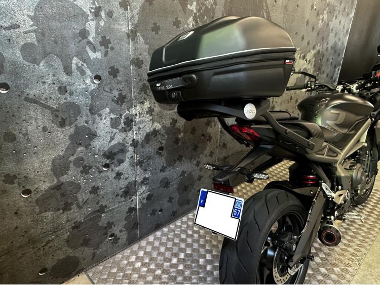 TRIUMPH STREET TRIPLE 765 R 6000kms