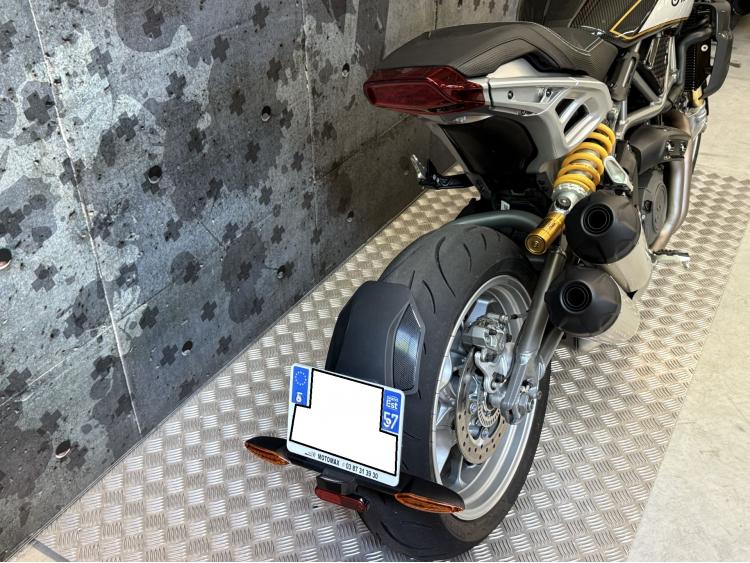 INDIAN FTR 1200 R CARBON PREMIUM 700kms!