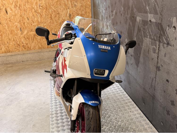 YAMAHA XSR 900 GP REPLICA YZF 1km