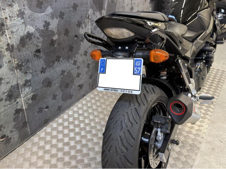 SUZUKI GSR 750 1ére MAIN 19000kms