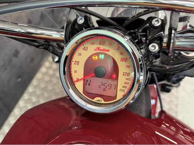 INDIAN SCOUT 1200 100th ANNIVERSAIRE 2500kms! 