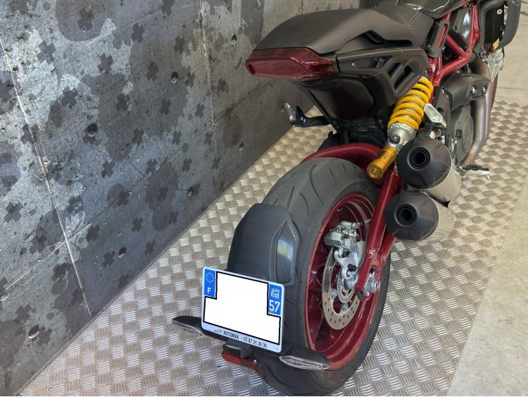INDIAN FTR 1200 R CARBON PREMIUM 2000KMS