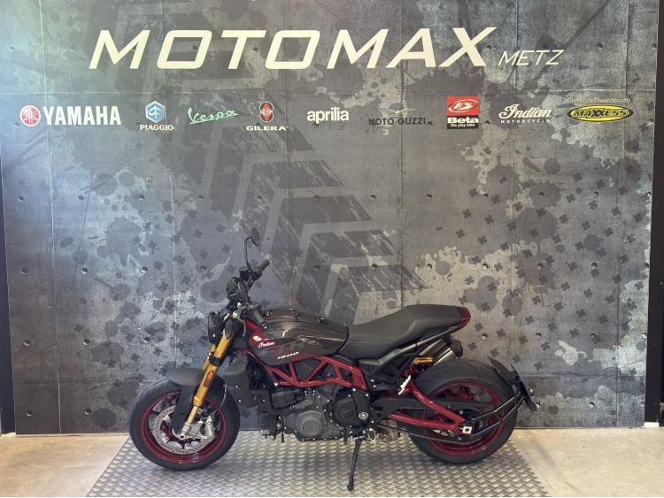 INDIAN FTR 1200 R CARBON PREMIUM 2000KMS