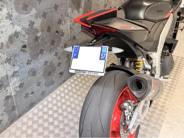 APRILIA RSV4 1100 RR AKRAPOVIC 5000kms