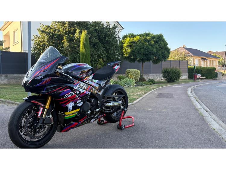APRILIA RSV4 1100 FACTORY PREPA PISTE 5000€