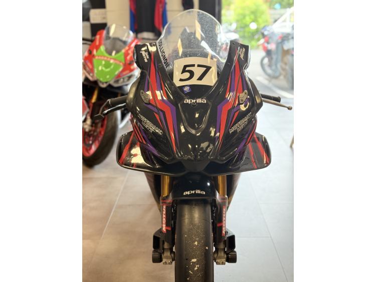 APRILIA RSV4 1100 FACTORY PREPA PISTE 5000€