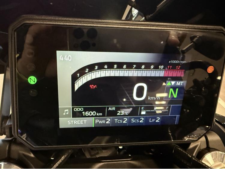 YAMAHA MT-09  Y-AMT TECH BLACK 1000kms