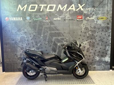 KYMCO AK 550