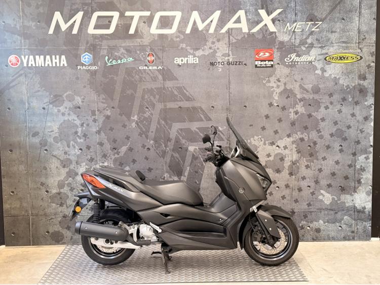 YAMAHA X-MAX 125 9000kms