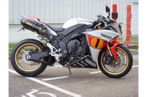 YZF R1 Replica Agostini